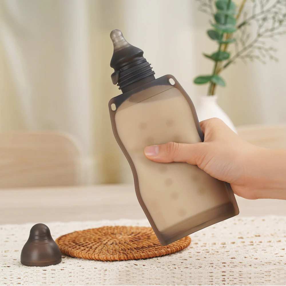 Silicone Squeeze & Feed Bag (260ml) - Image 4